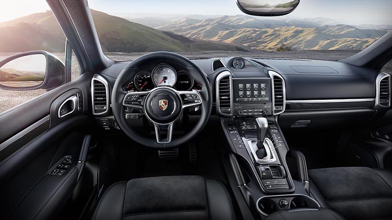 Porsche Cayenne S Platinum interior salpicadero