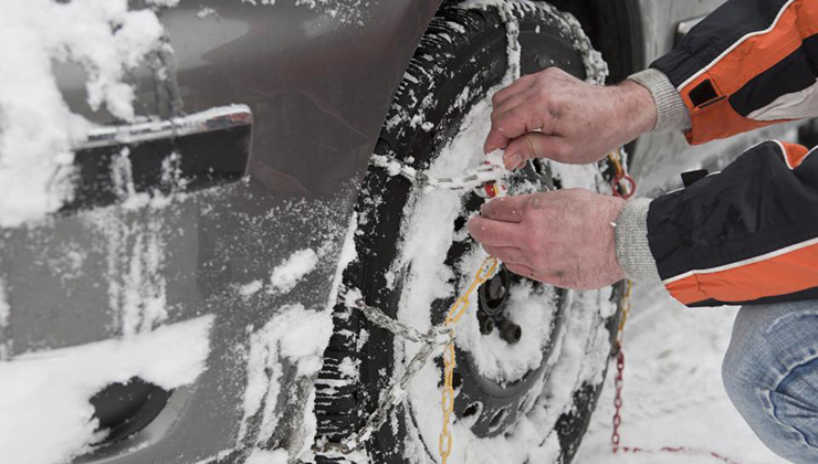 como_poner_las_cadenas_de_nieve_en_el_coche